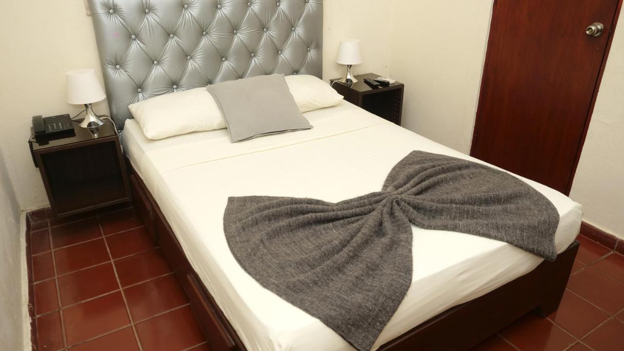 Hotel Alcaldeza - Garden House Maria Guadalupe Санто Доминго Екстериор снимка
