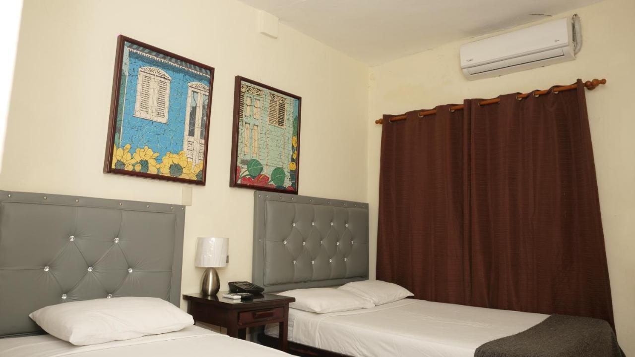 Hotel Alcaldeza - Garden House Maria Guadalupe Санто Доминго Екстериор снимка