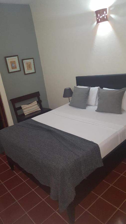 Hotel Alcaldeza - Garden House Maria Guadalupe Санто Доминго Екстериор снимка
